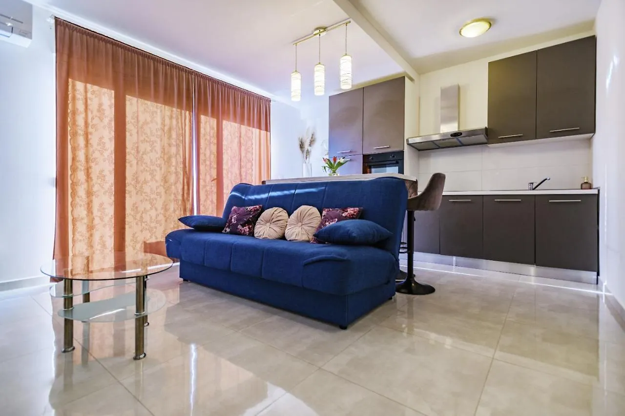 Holiday Apartment Zadar - With Summer Balcony And Parking