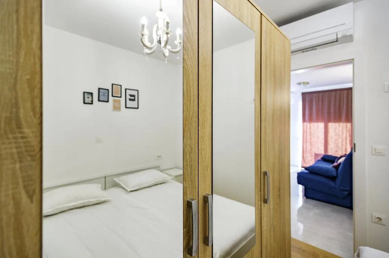 Holiday Apartment Zadar - With Summer Balcony And Parking